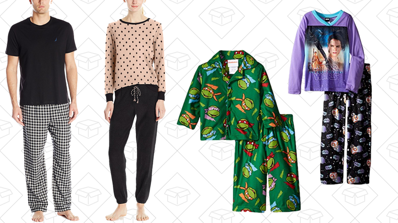 Illustration for article titled Today’s best deals: Final Fantasy XV, a pizza stone, and more